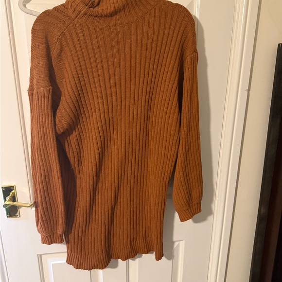 2/$35 Fashion Nova Cognac Brown Turtleneck Sweater Xl - Picture 3 of 7